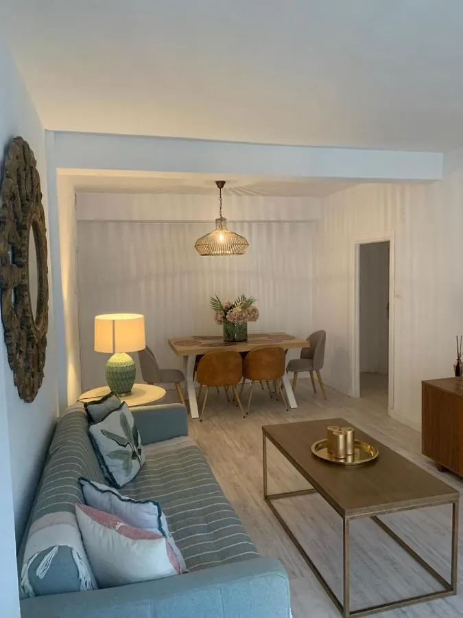 Apartamento Hidden Gem Nereidas Beach Con Ascensor Cádiz España